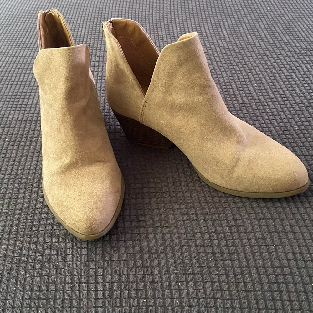 SO Women’s Ankle Booties